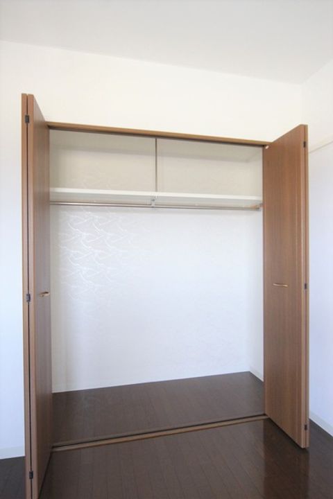 アーバン山越703の内装