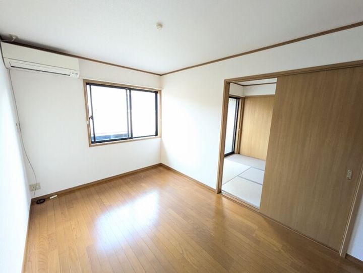 BellCourtⅡ202の居間