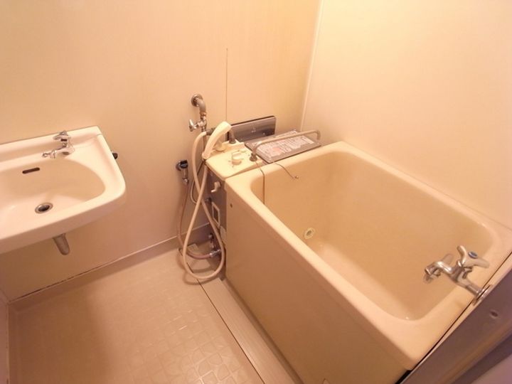 コーポ春永C棟201の風呂
