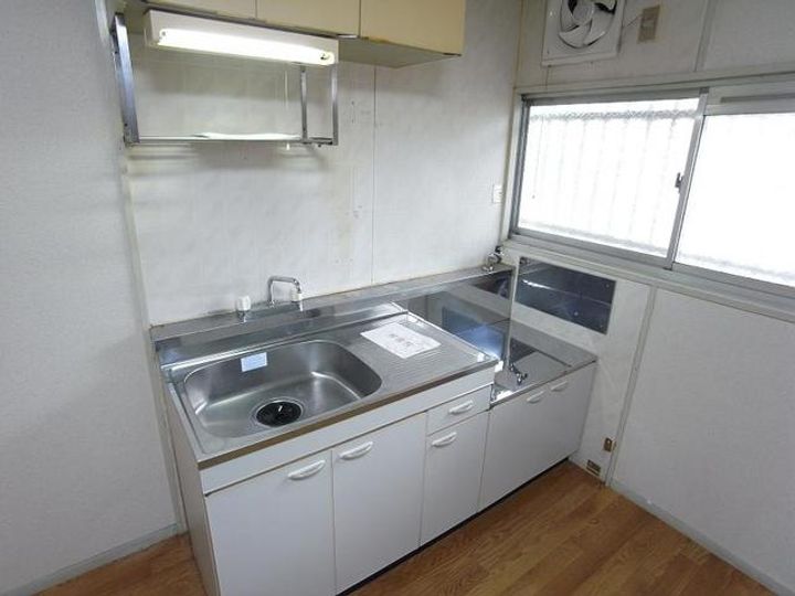 プレジール藤103のキッチン