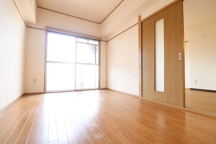 高浜ビル505の寝室