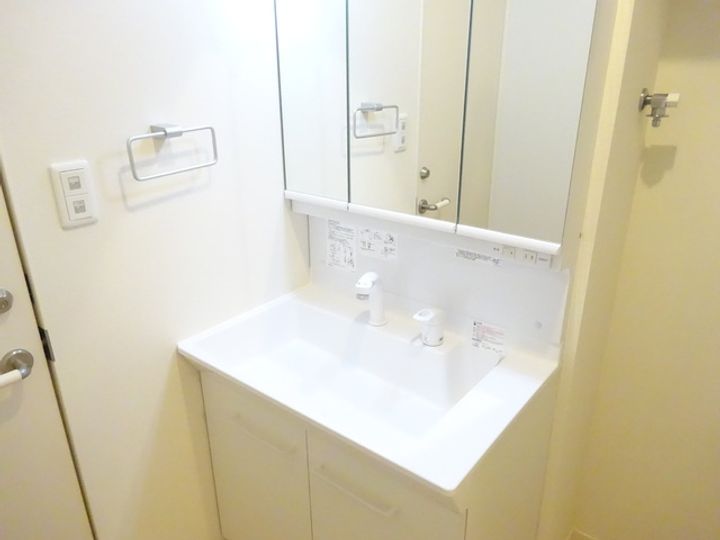 ファミユ二軒茶屋103の内装