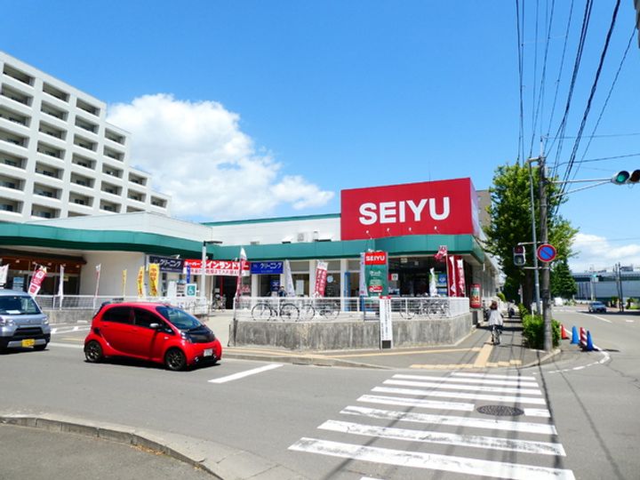 ファミユ二軒茶屋103の周辺