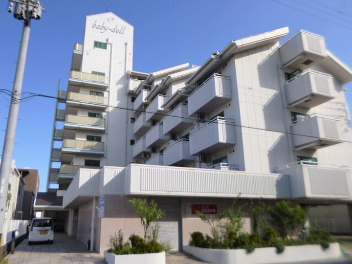 サンプラザ・ベビードール406の外観
