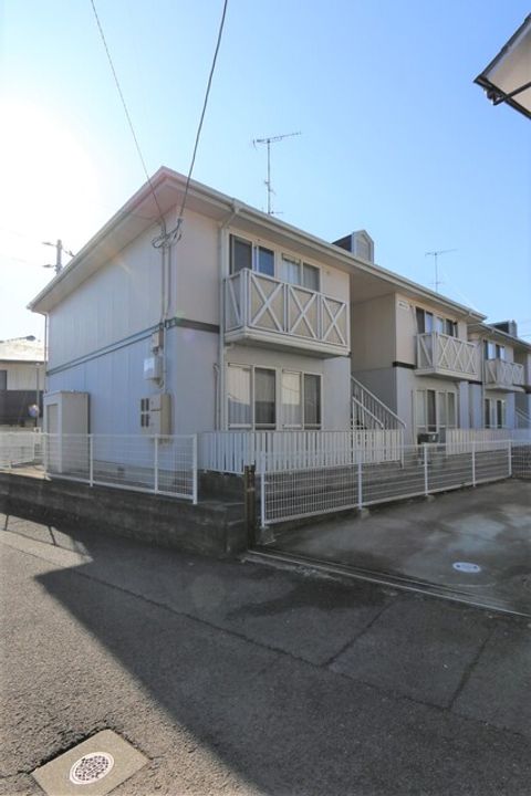 フレグランス新石手A棟202の外観