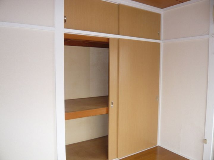 コーポ生石201の居間