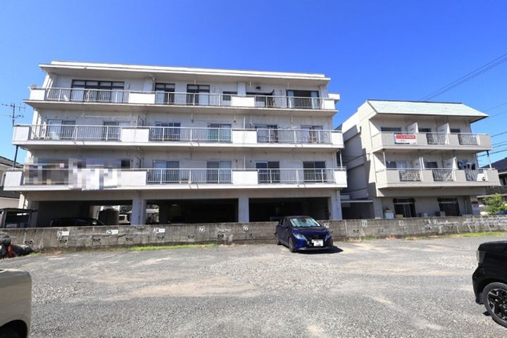 ぴゅあメイツ斎院301の外観