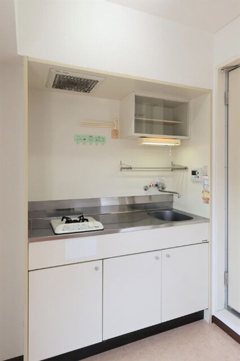 サンプラザ・ベビードール208のキッチン