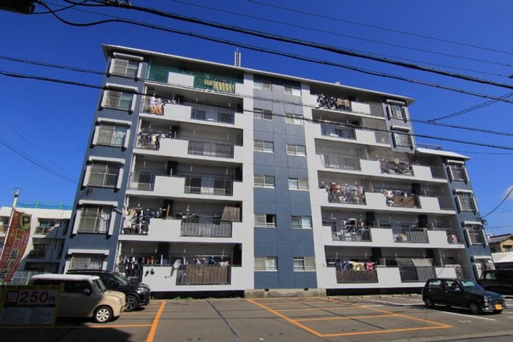 エムワイ小坂301の外観