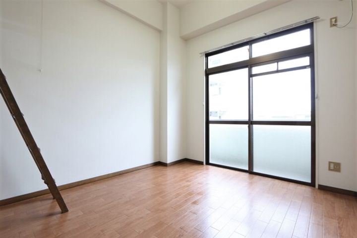 メゾン幸PARTⅡ202の居間