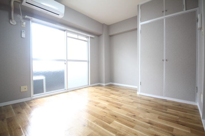 サンモリッツ小倉弐番館509の居間