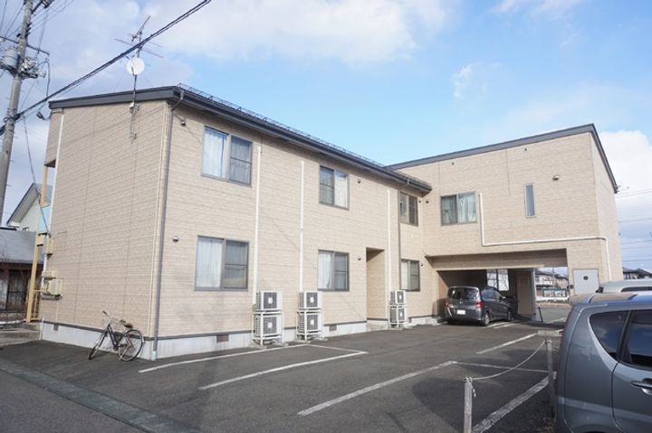 ブランドール高峯弐号館の外観