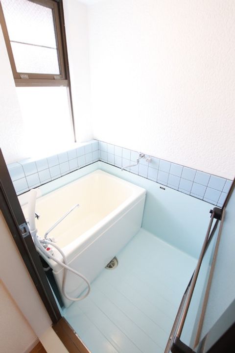 メゾン弥生201の風呂