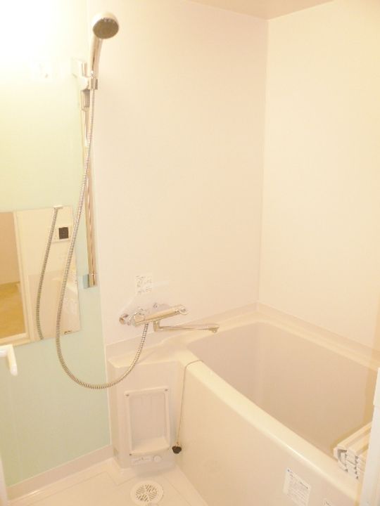 ラティーナ204の風呂