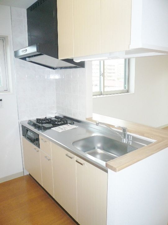 ラティーナ204のキッチン