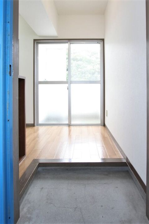 清水町ハイツ505の玄関