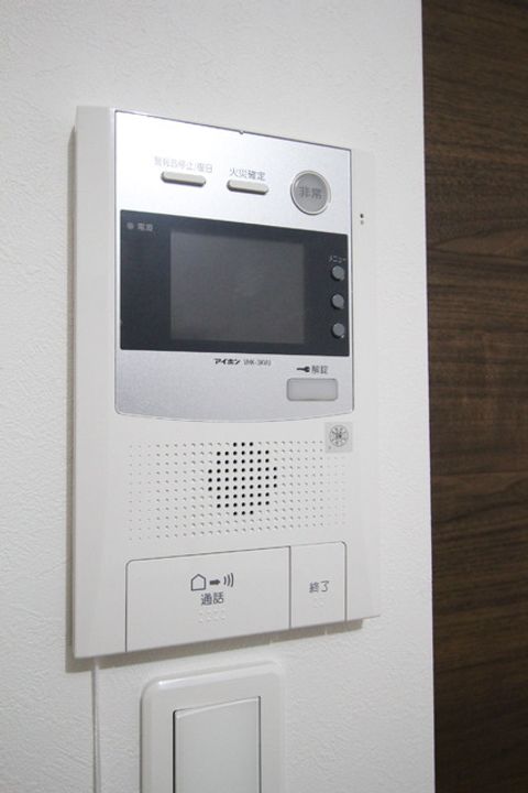 グレース上富野303の玄関
