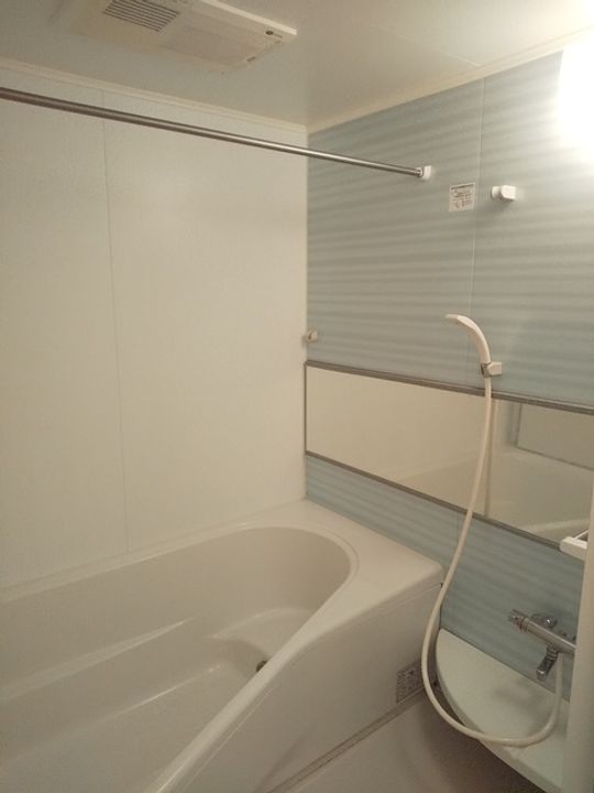 コンフォート高田206の風呂