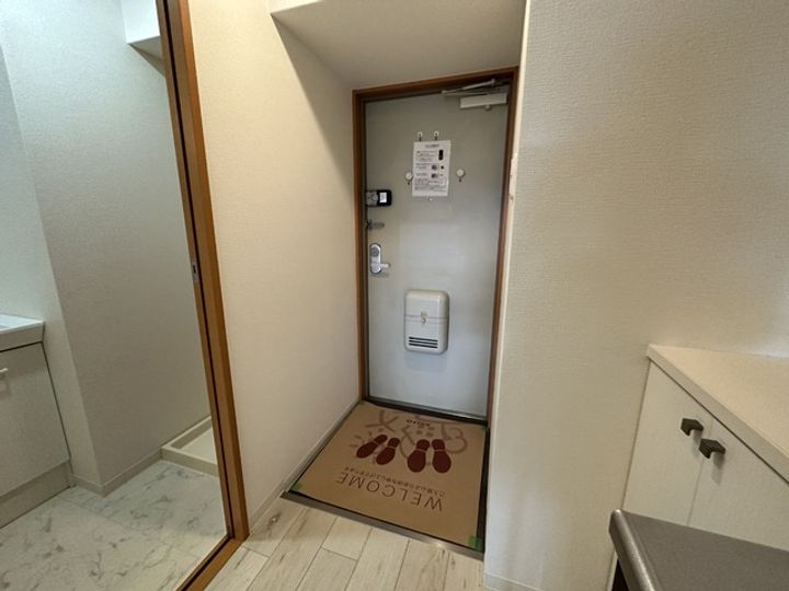 トレコートプレミアム京都二条601の玄関