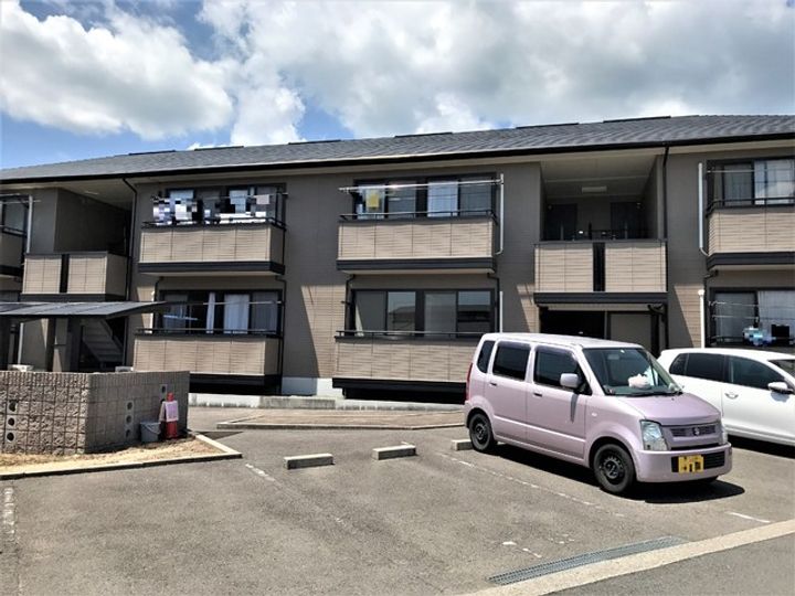 セジュール力石 A棟105の外観