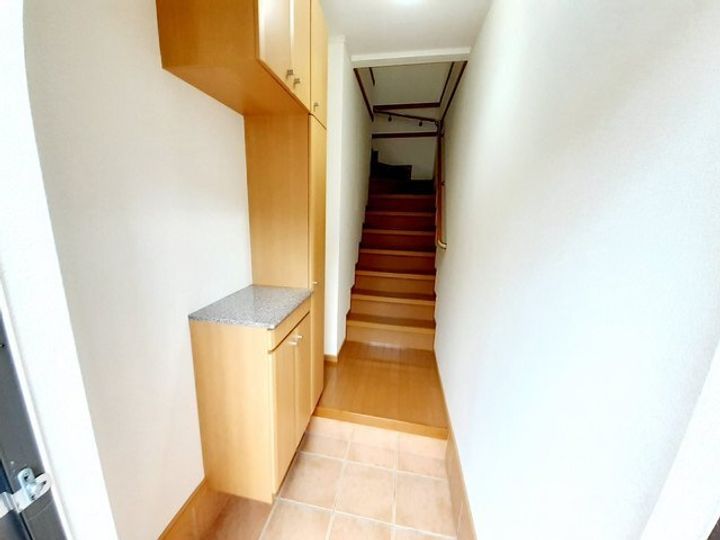 福岡県北九州市門司区白野江4丁目の賃貸アパート201の玄関