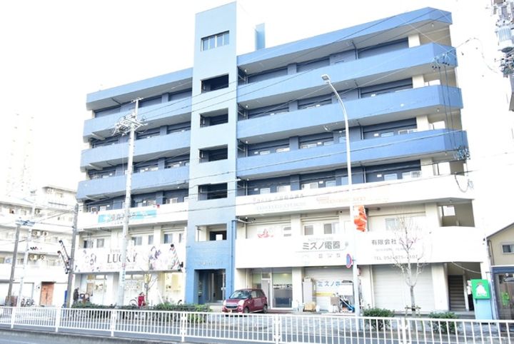 川奈ハイツ402の外観