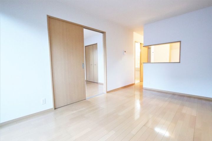 ヴァンベールユリ202の居間