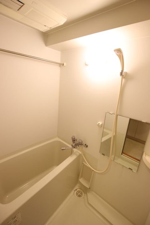 プリムヴェール上木崎503の風呂