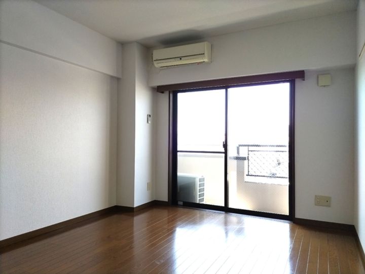 宮城県仙台市泉区市名坂字町の賃貸マンション312の居間