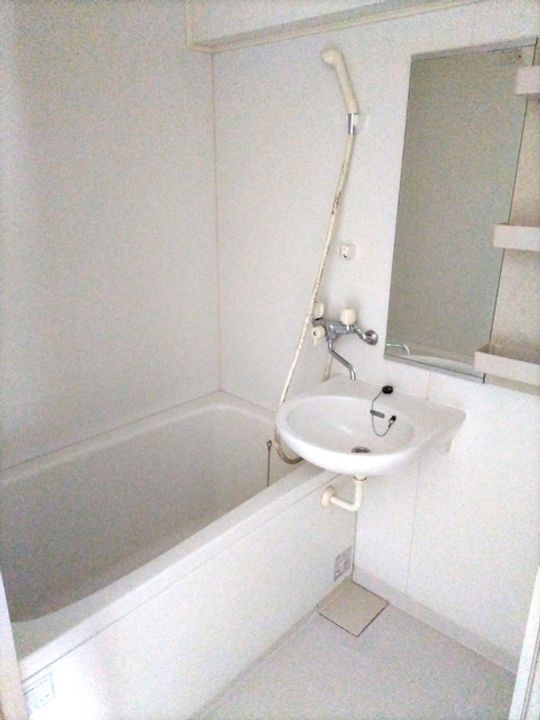 宮城県仙台市泉区市名坂字町の賃貸マンション312の風呂