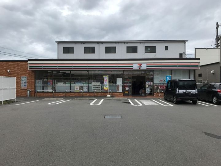 ハイカムール鷹子201の周辺