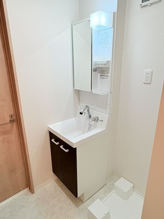 ラグライフ向山101の内装