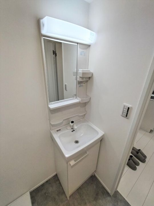 千葉県千葉市花見川区幕張町3丁目の賃貸アパート201の内装