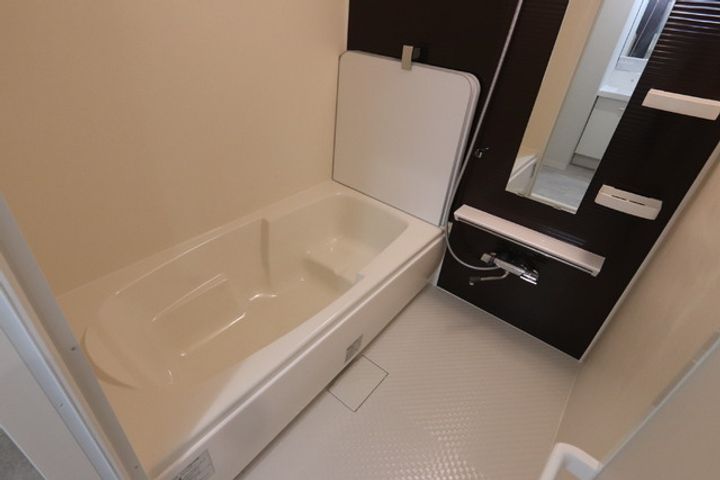 千葉県流山市東初石3丁目の賃貸マンション203の風呂