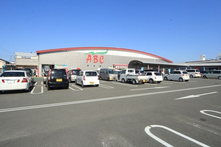 クレマンティーヌ B棟103の周辺