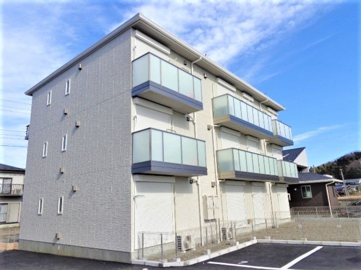 千葉県君津市郡1丁目の賃貸アパート302の外観