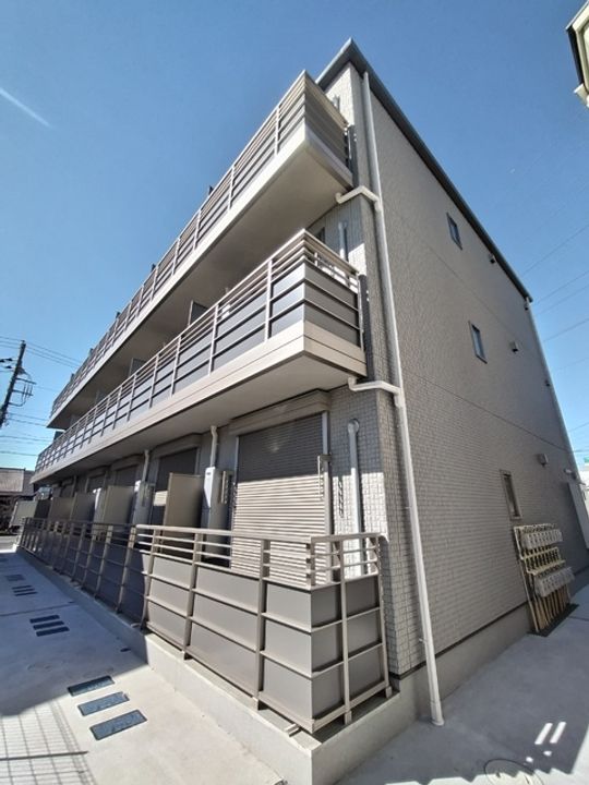 千葉県市原市白金町3丁目の賃貸マンション105の外観