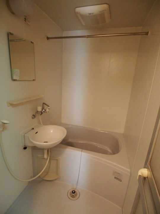 アムールプルミエA棟201の風呂