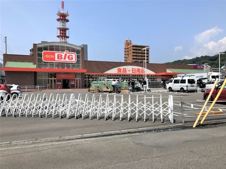 シャンシュール松山205の周辺