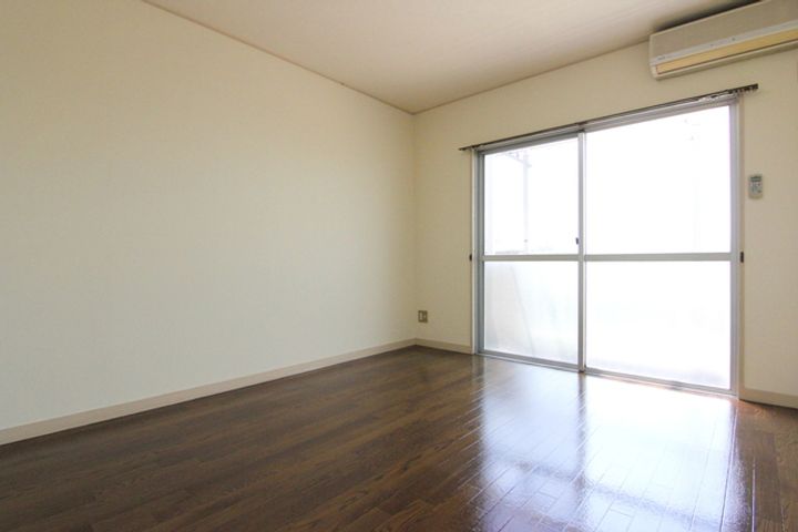 オックスフォードサーカス土居田Ⅲ306の居間