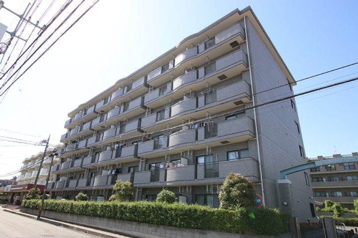 コルレット大宮106の外観