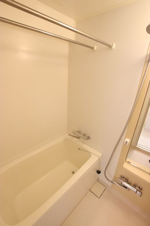 コルレット大宮106の風呂