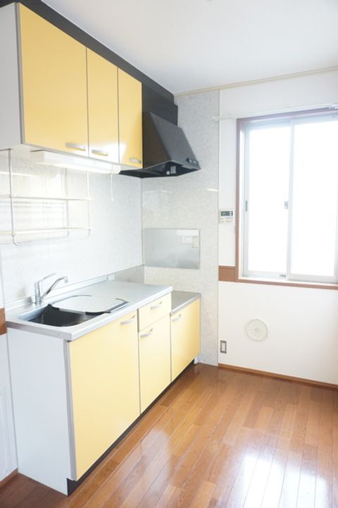 カンパーニュ穂波参番館102のキッチン