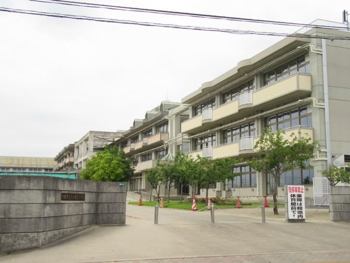 カンパーニュ穂波参番館102の周辺