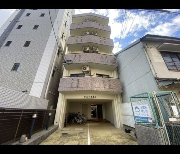 ドルフ亀島Ⅰの外観