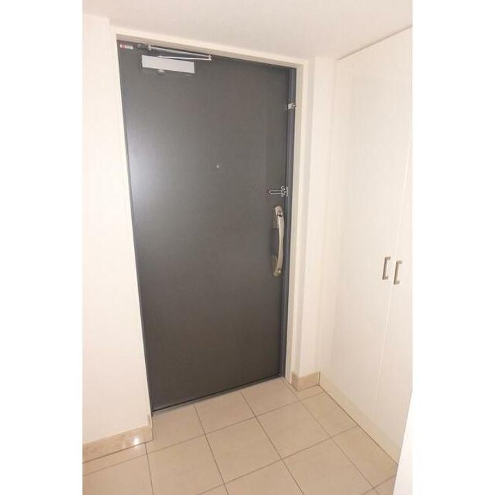 エスティメゾン錦糸町IIの玄関