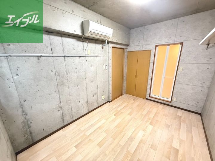 クレインコート東園405の内装