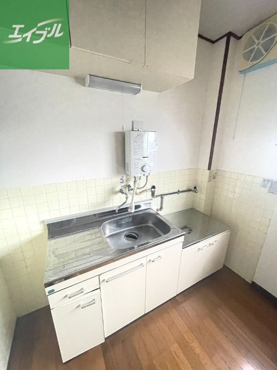 light blue1Fのキッチン