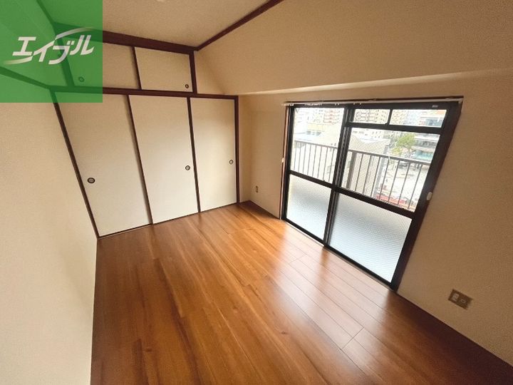 桶屋町七福ビルの内装