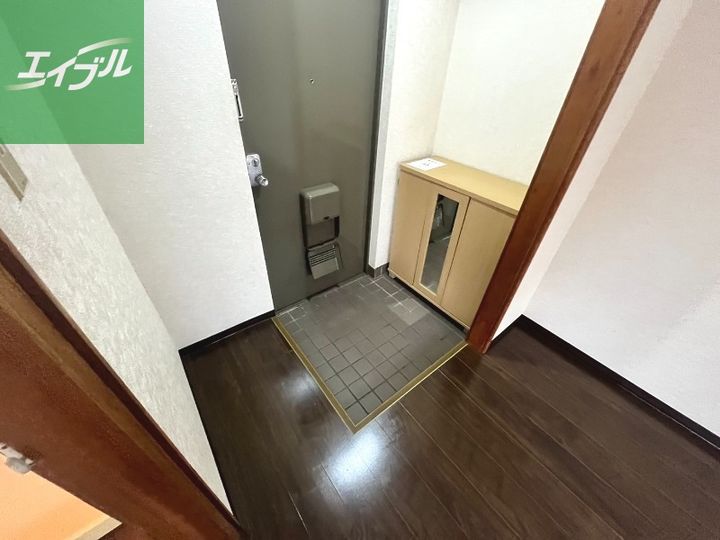 桶屋町七福ビルの玄関